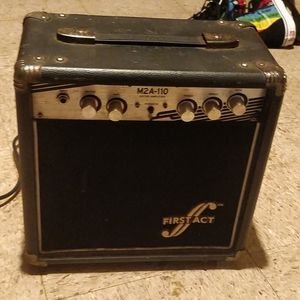 FirstAct M2A-110 Beginners Guitar Amp